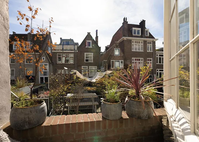 The Bright Loft - Centre 아파트 *