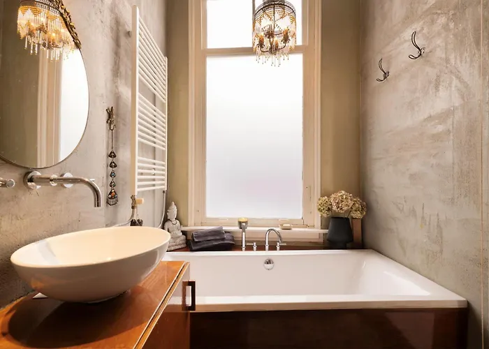 The Bright Loft - Centre