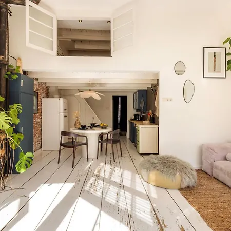 The Bright Loft - Centre