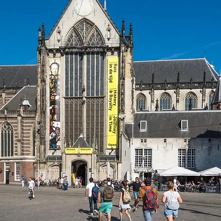 The Bright Loft - Centre Apartment