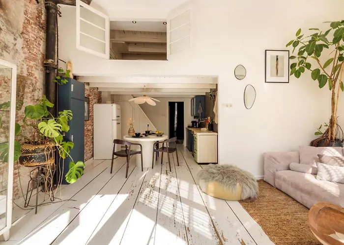 The Bright Loft - Centre